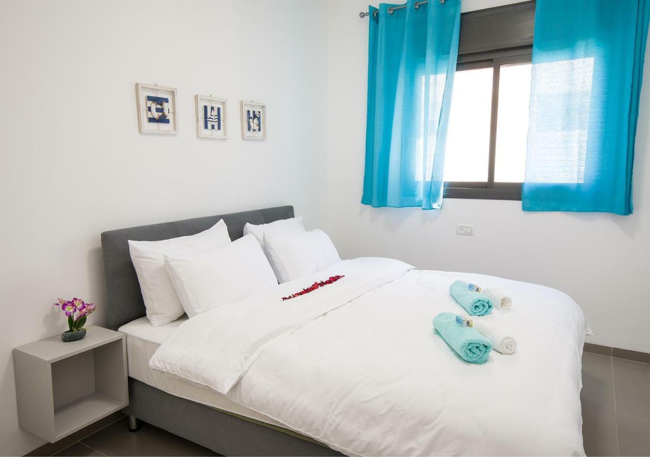 Balfour Sea View City Center Nahariya Esterno foto